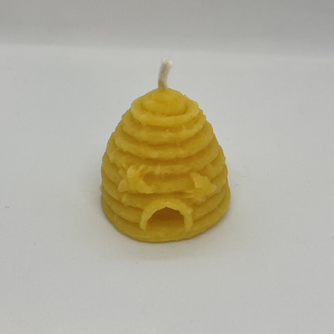 TS19 - Textured Skep with Bees.png