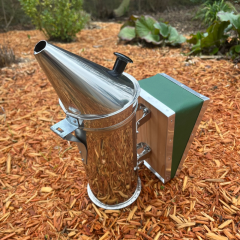 Stainless - Large - no guard.png